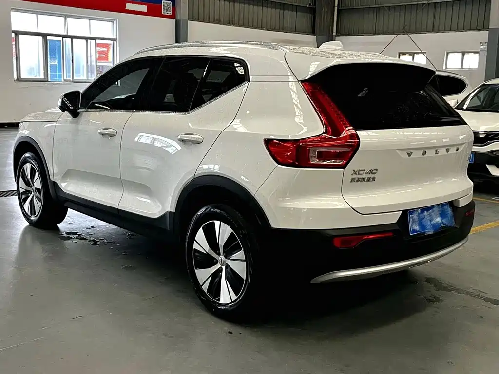 Volvo XC40 — миниатюра 4