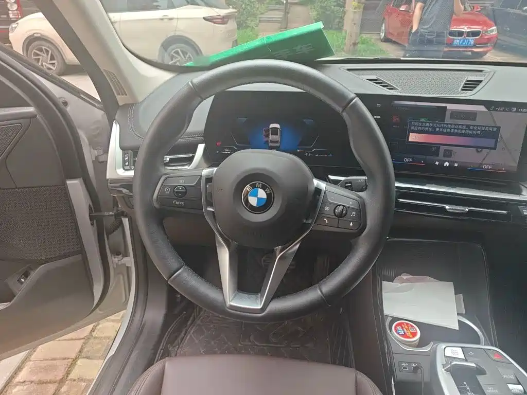 BMW X1 — миниатюра 6