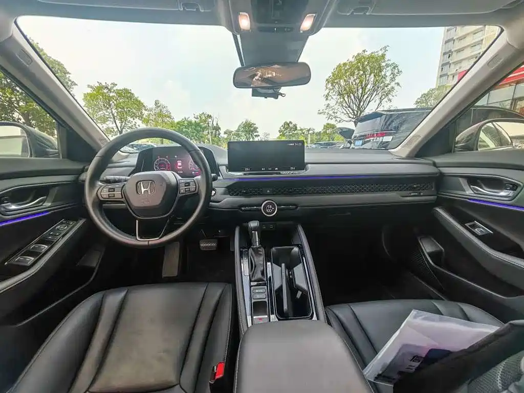 Honda Accord — миниатюра 5