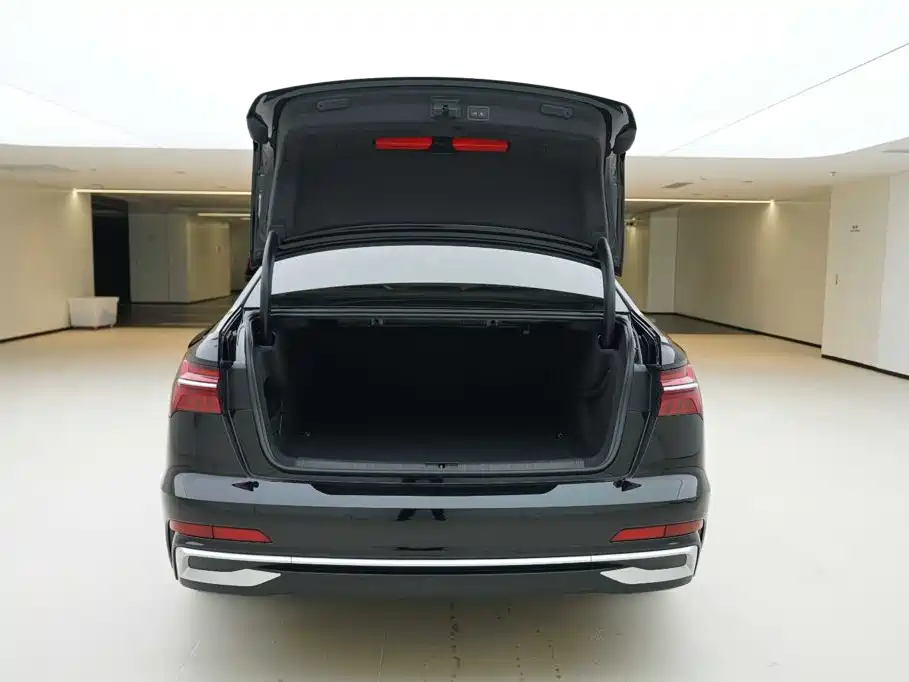 Audi A6L — миниатюра 5