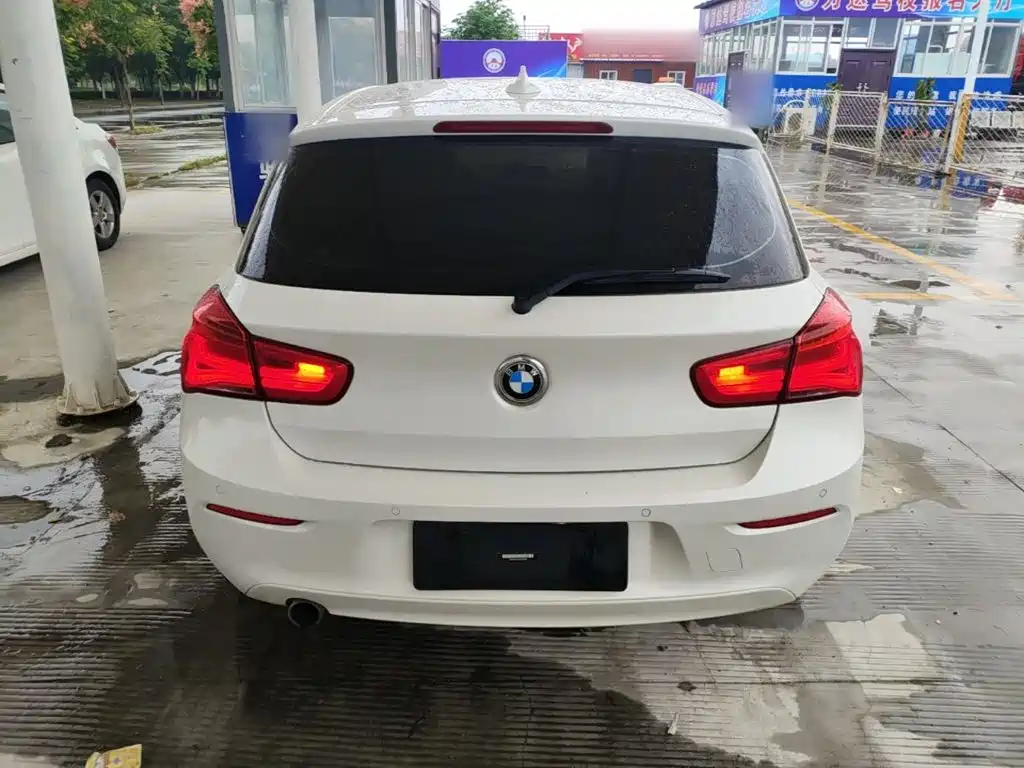 BMW 1 Series (Import) — миниатюра 6