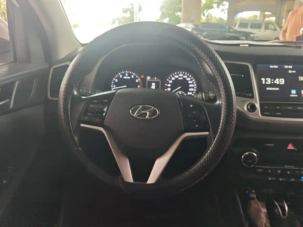 Hyundai Tucson — миниатюра 3