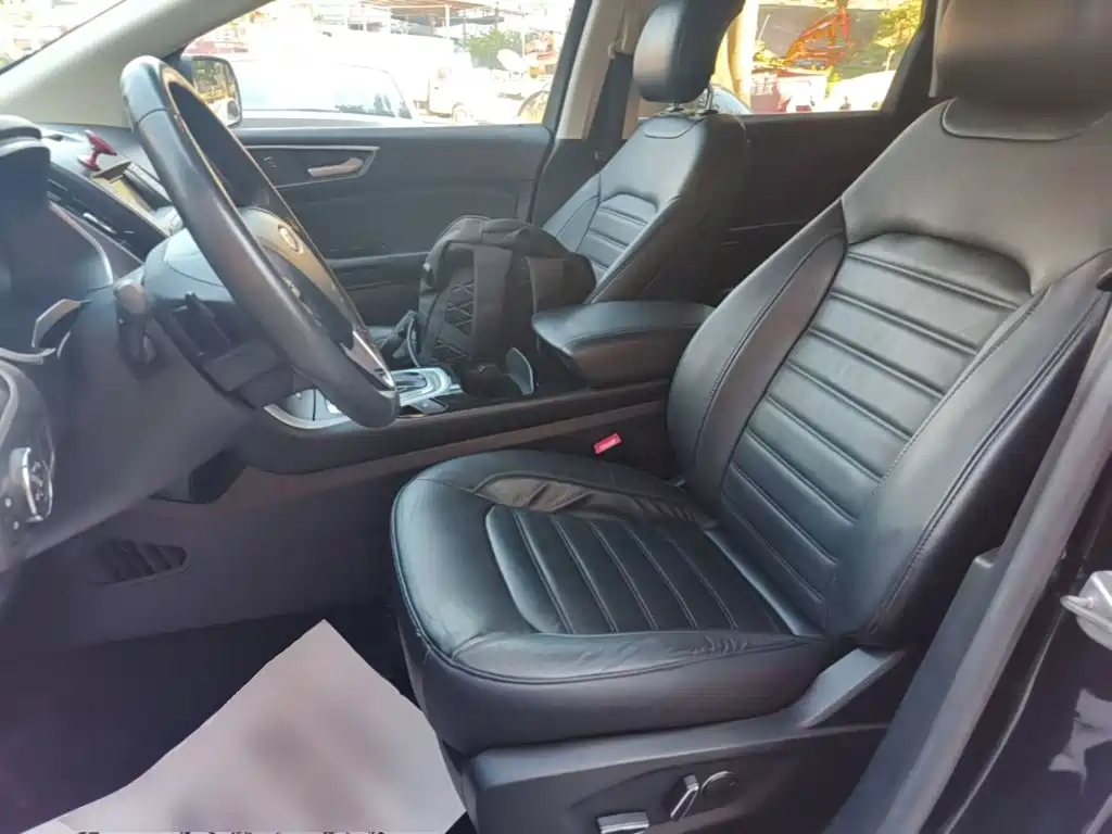 Ford Edge — миниатюра 15
