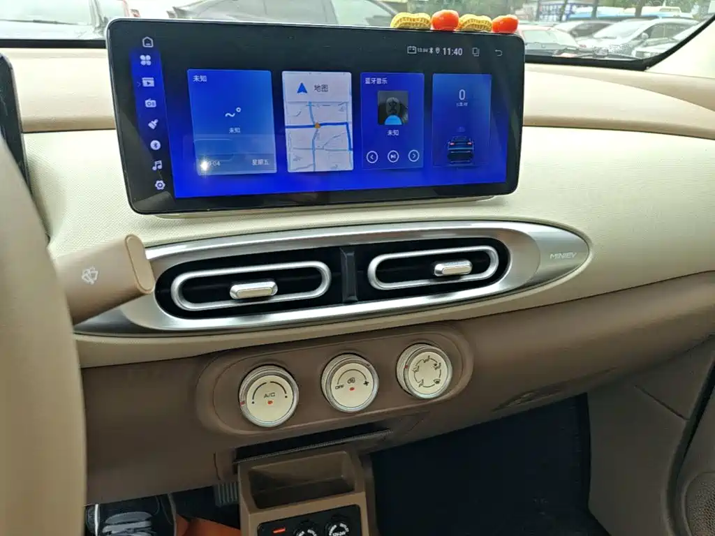 Wuling MINIEV — миниатюра 13