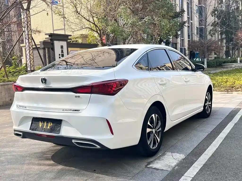 Changan Eado — миниатюра 8