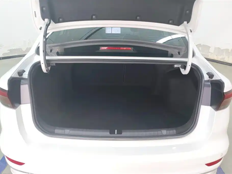 GEELY AUTOMOBILE EMGRAND