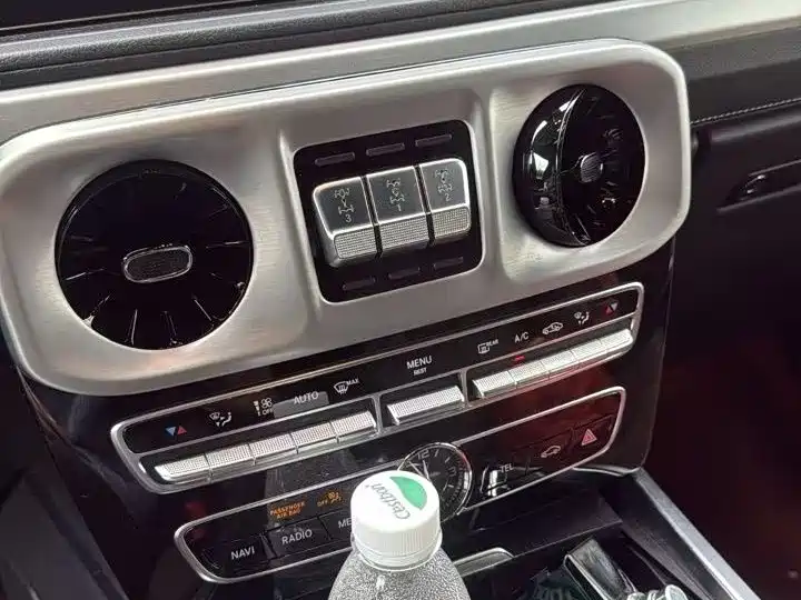 Mercedes-Benz G-Class — миниатюра 8