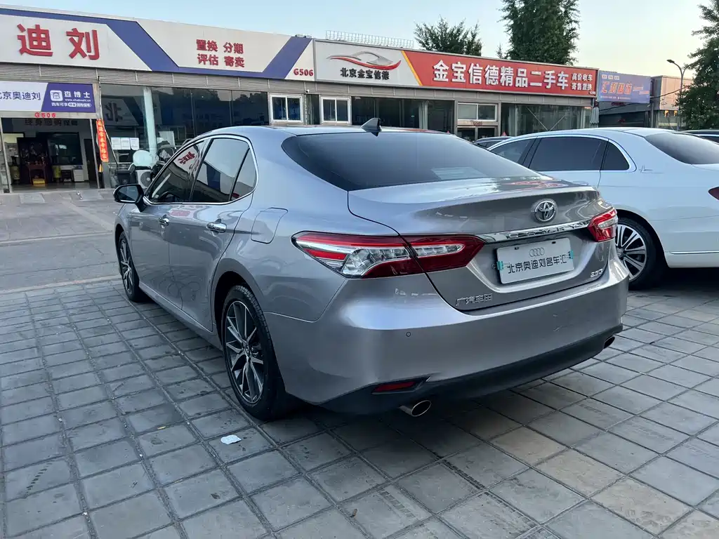 Toyota Camry 2023 2.5G Luxury