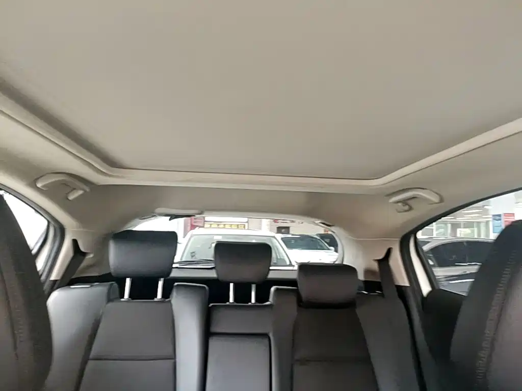 Honda Vezel — миниатюра 18