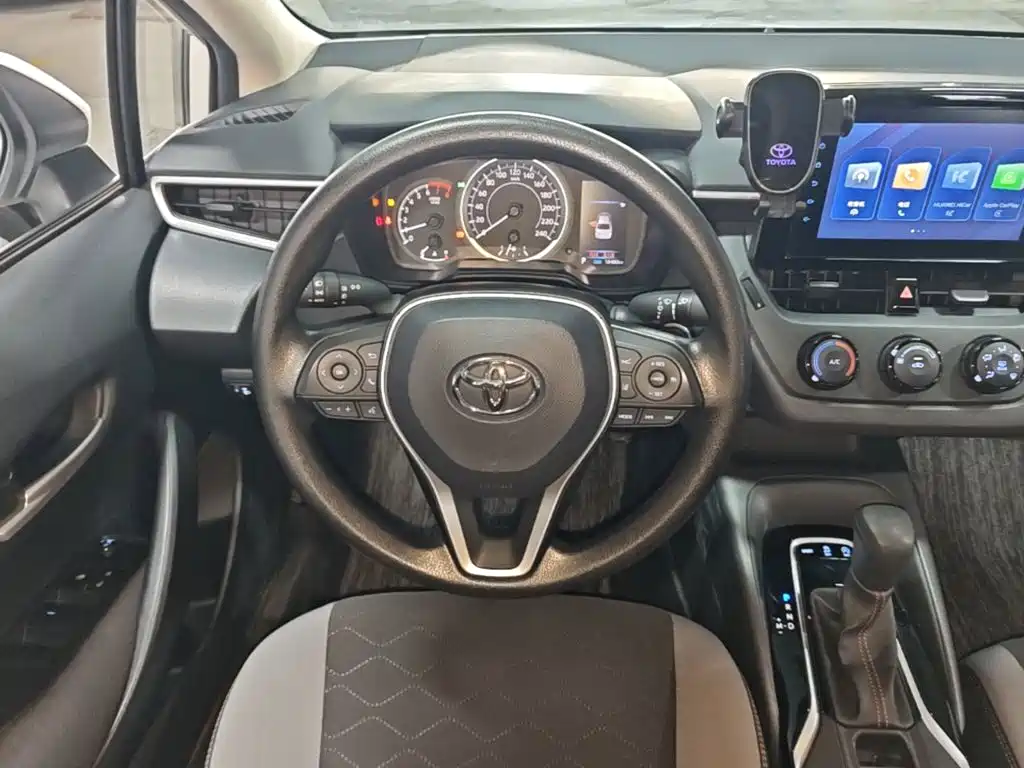 Toyota Corolla — миниатюра 11