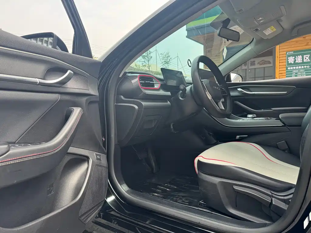 BYD Destroyer 05 2023 Champion DM-i 55KM Luxury