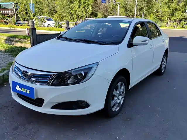 2016 BYD E5