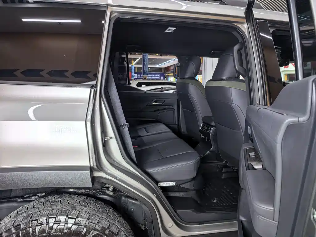 Lexus GX OVERTRAIL Far Peak Edition, фото 15