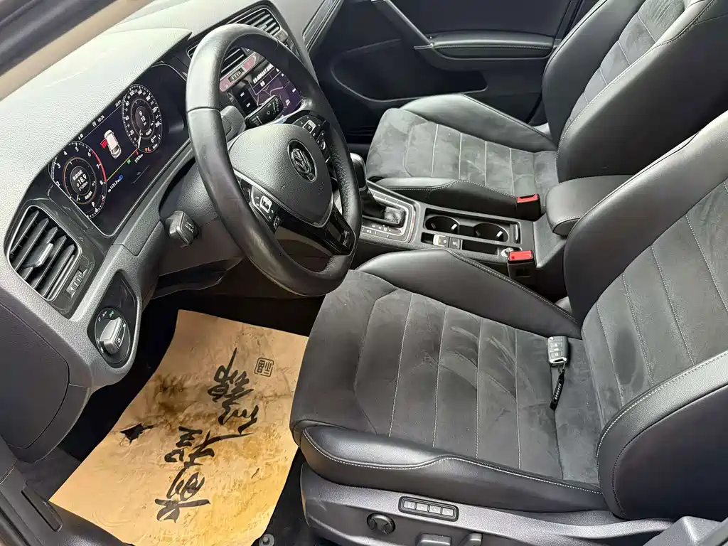 Volkswagen Golf — миниатюра 4
