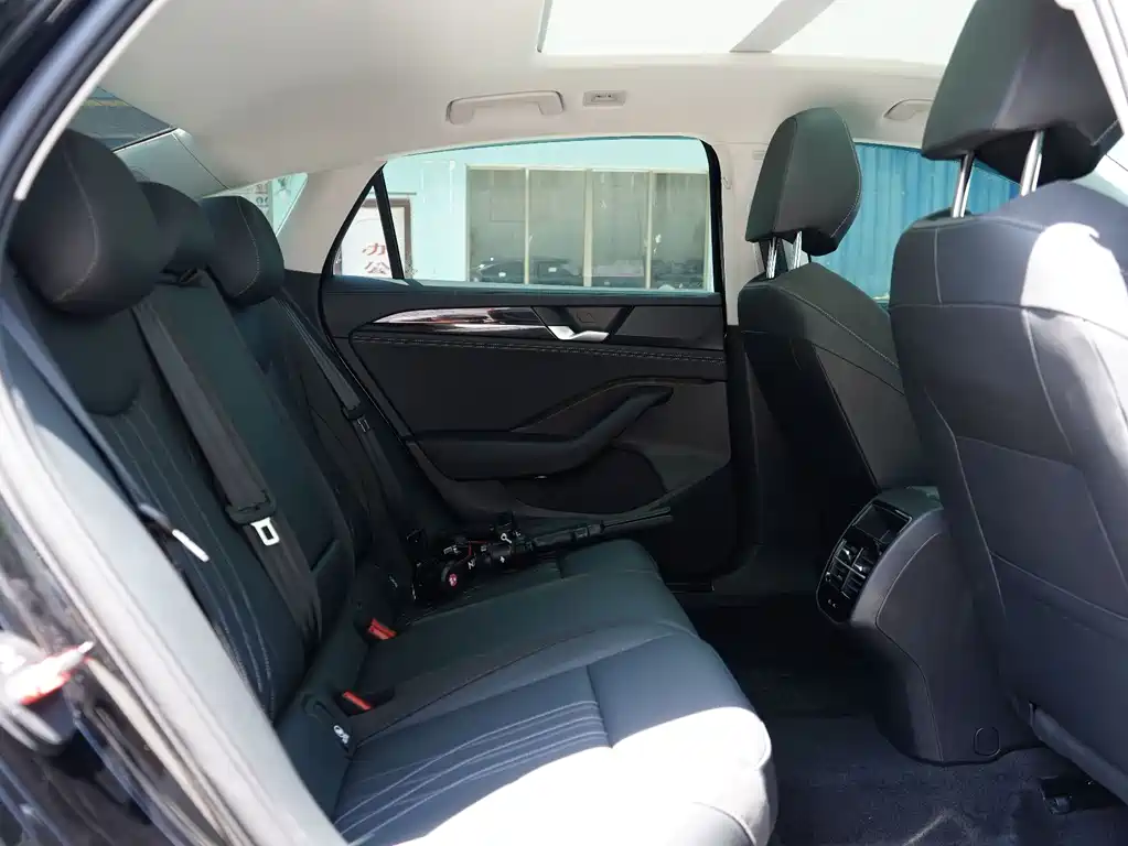Volkswagen Magotan 2024 380TSI DSG Luxury
