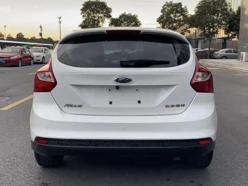 Ford Focus — миниатюра 14
