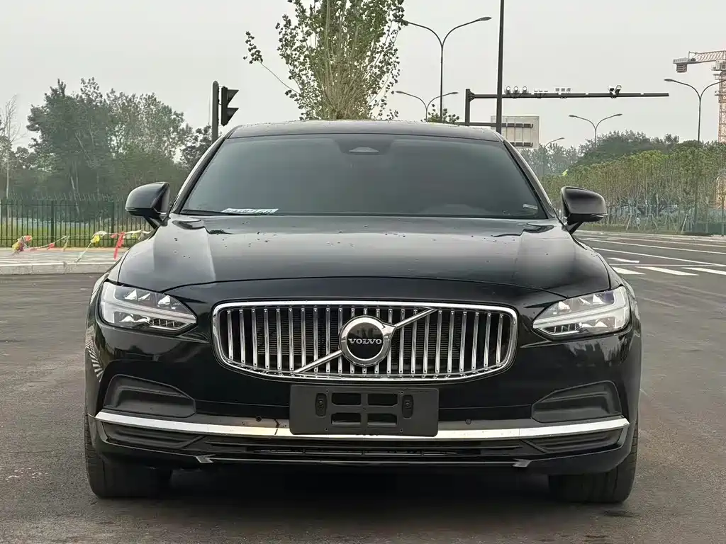 Volvo S90 — миниатюра 2