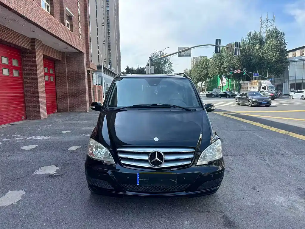 Mercedes-Benz Viano — миниатюра 2