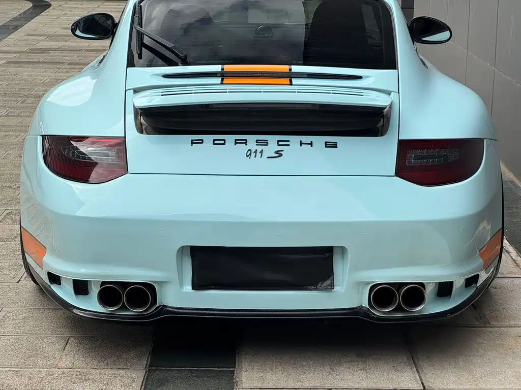 Porsche 911 2010 Carrera S 3.8L