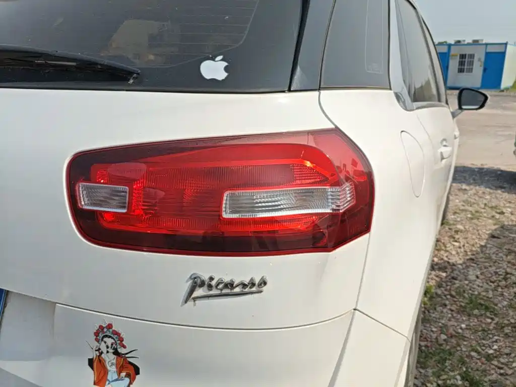 Citroen C4 Picasso — миниатюра 8