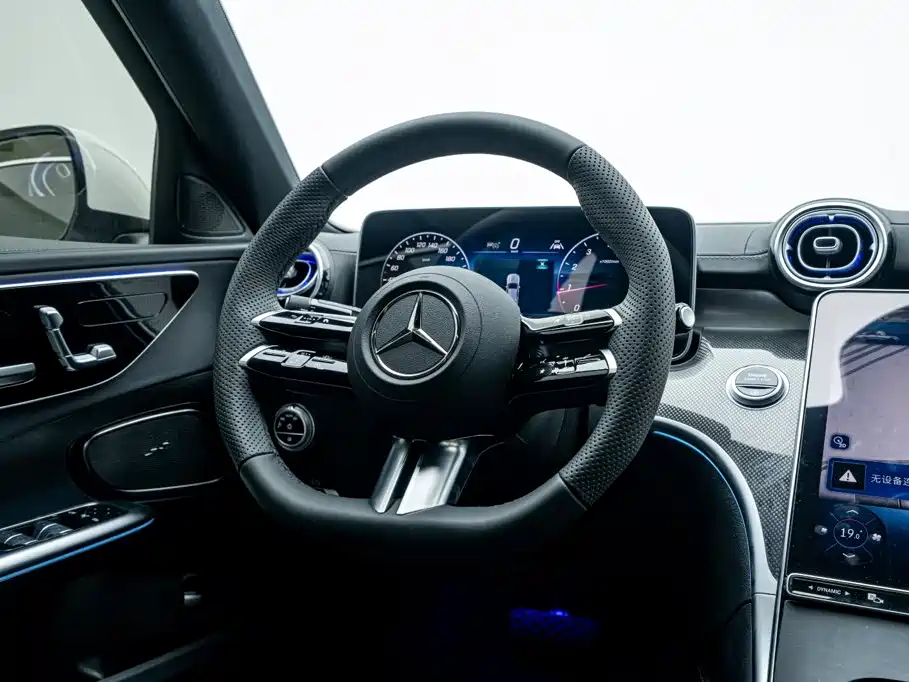 Mercedes-Benz C-Class — миниатюра 20