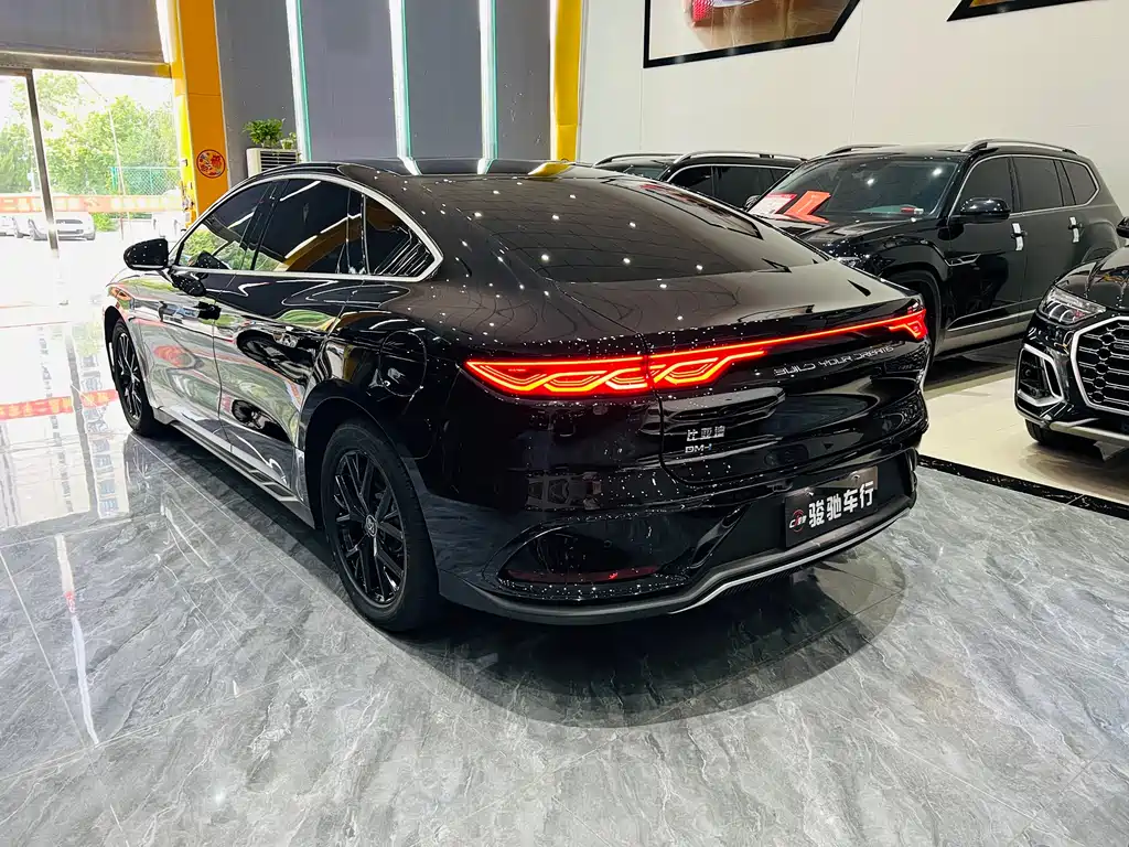 BYD Han 2022 DM-i 121KM Luxury