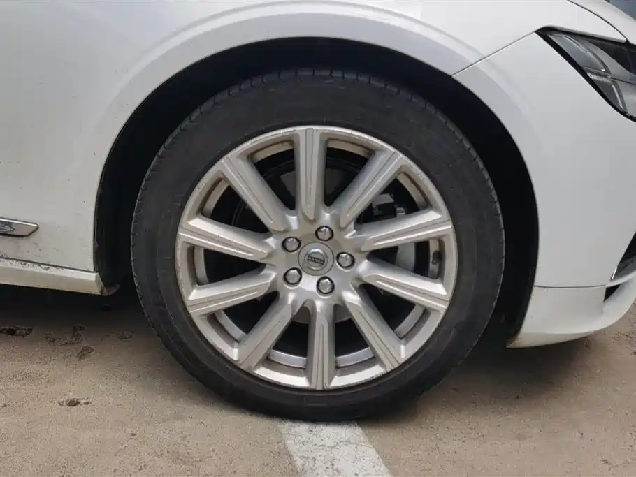 Volvo S90 2020 T5 Luxury