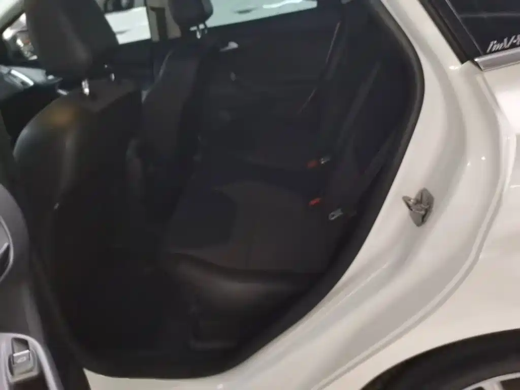 Ford Focus — миниатюра 17