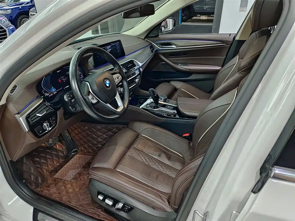 BMW 5 Series New Energy 530Le Pioneer Edition, фото 7