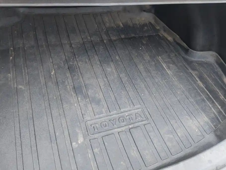 Toyota Corolla — миниатюра 4