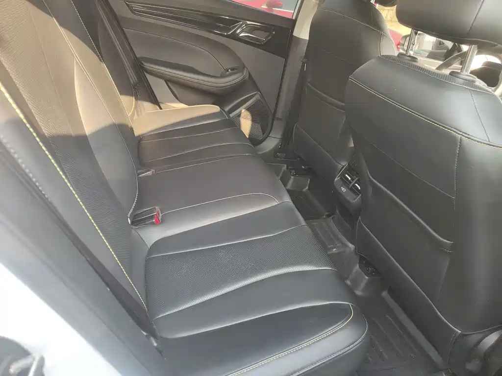 Roewe i5 — миниатюра 5