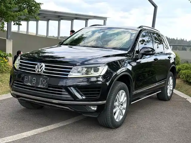 VOLKSWAGEN TOUAREG 2017