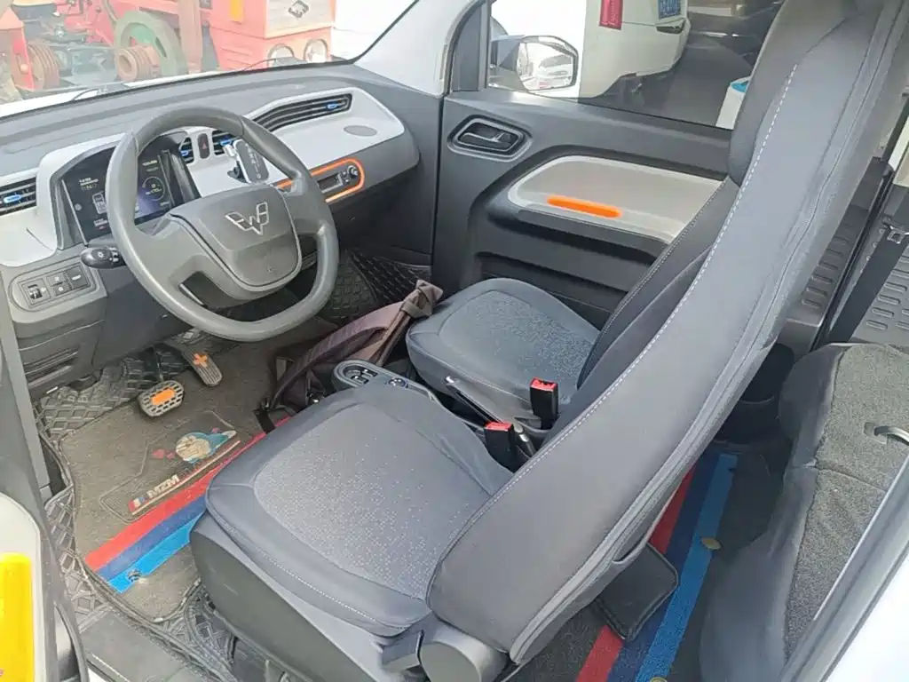 Wuling MINIEV — миниатюра 15
