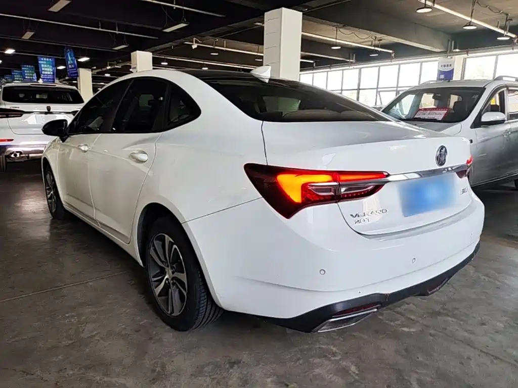 Buick Verano — миниатюра 5