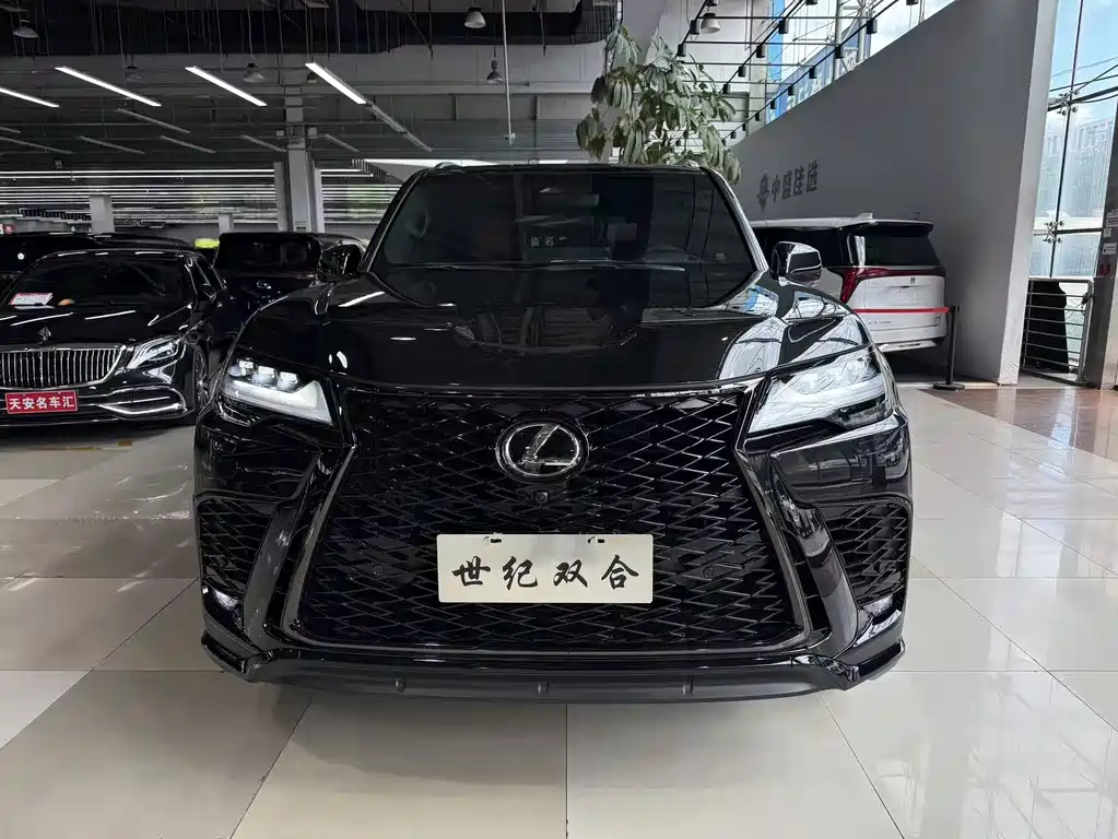 Lexus LX 2026 600