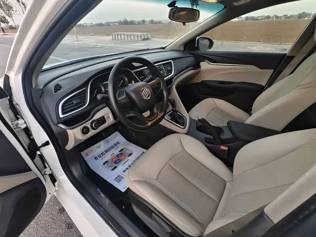 Buick Excelle — миниатюра 3