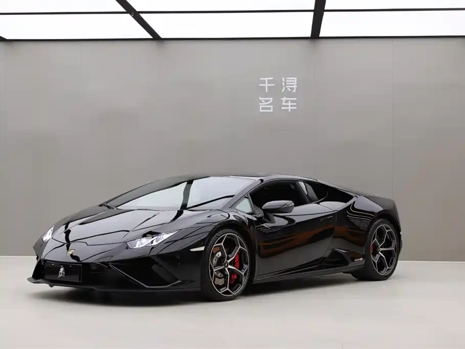 LAMBORGHINI HURACÁN