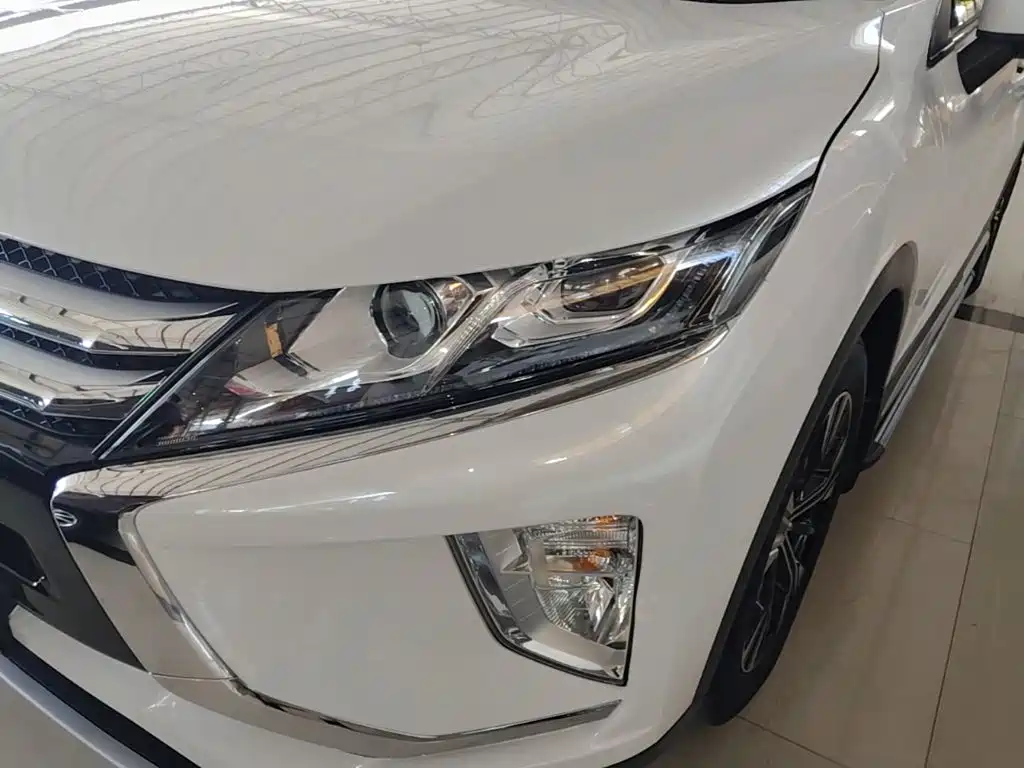 Mitsubishi Eclipse Cross — миниатюра 24