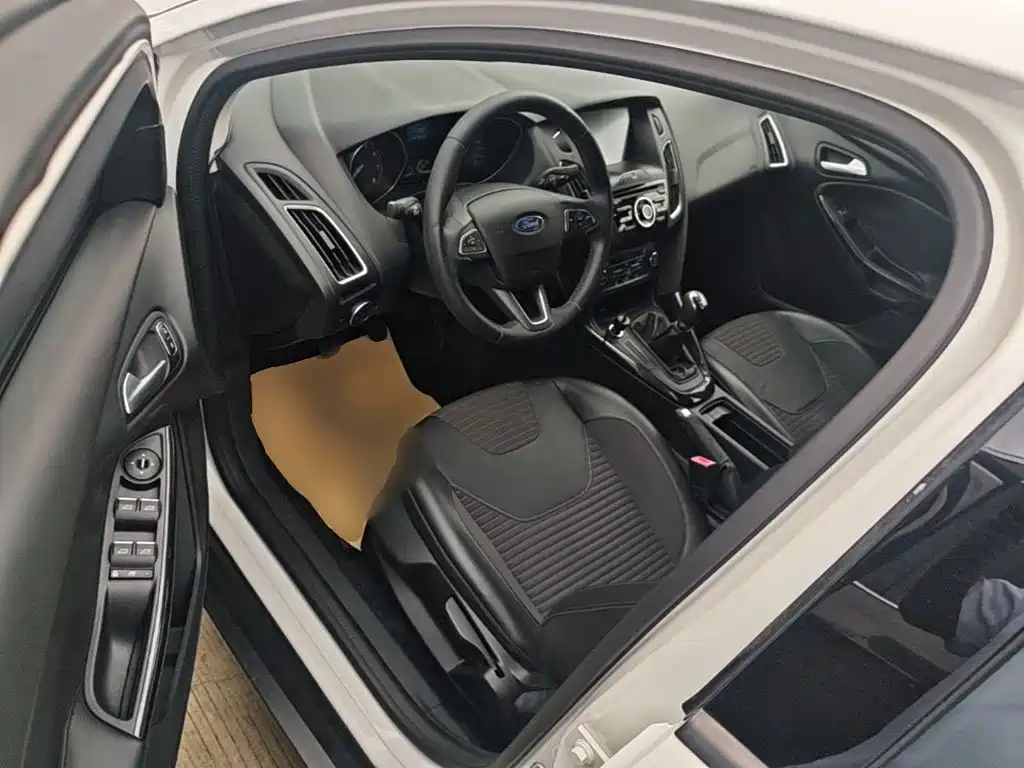 Ford Focus — миниатюра 16
