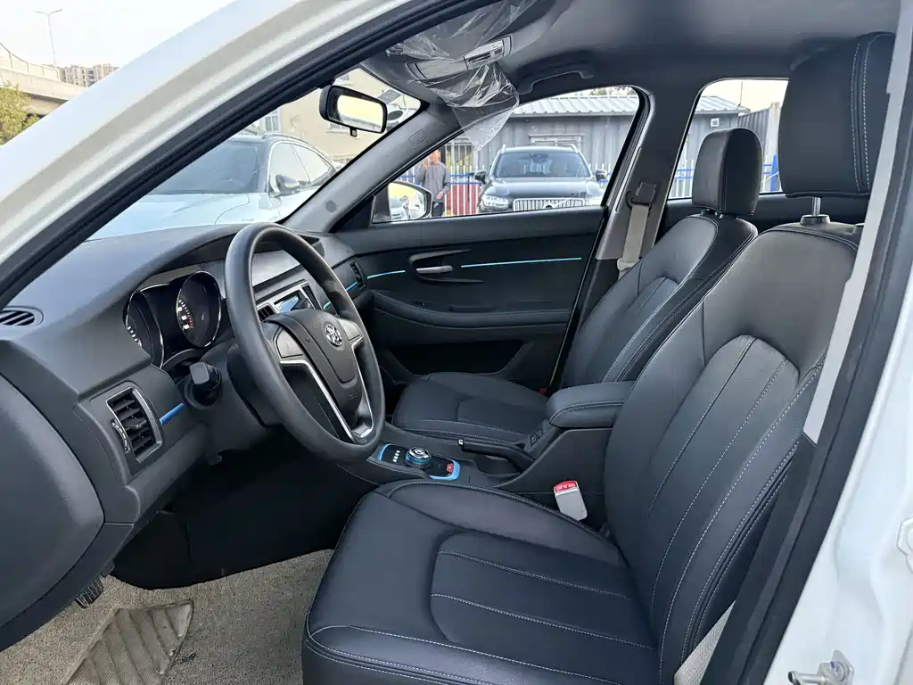 BAIC New Energy EU — миниатюра 4