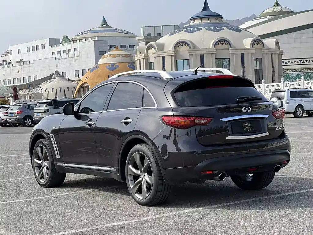 Infiniti FX — миниатюра 5
