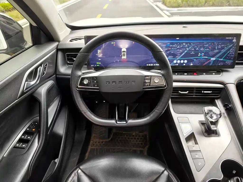 Roewe RX5 New Energy — миниатюра 8