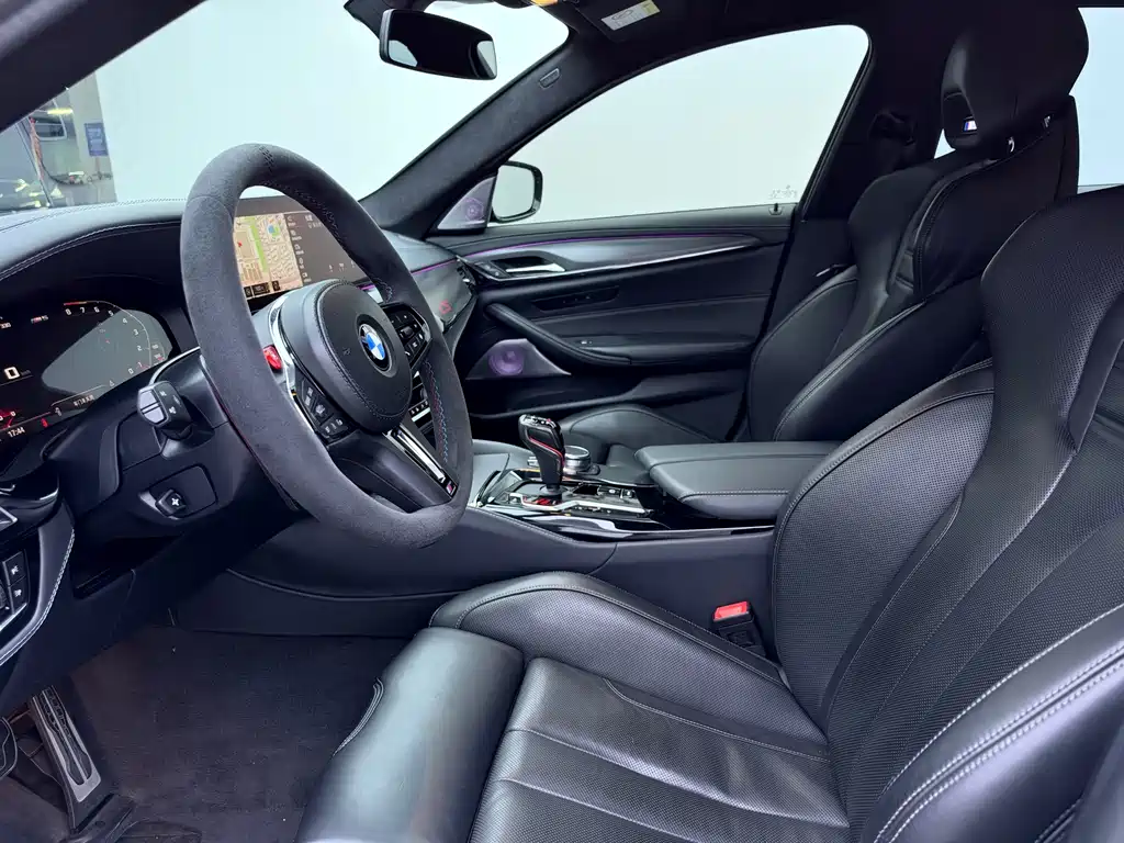 BMW M5 — миниатюра 11