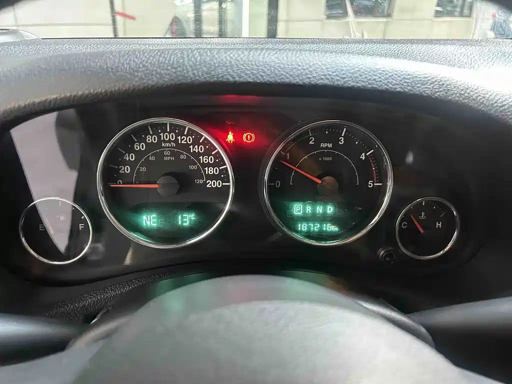 Jeep Wrangler — миниатюра 14