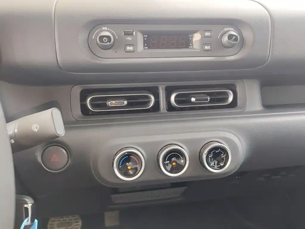 Wuling Zhiguang EV — миниатюра 13