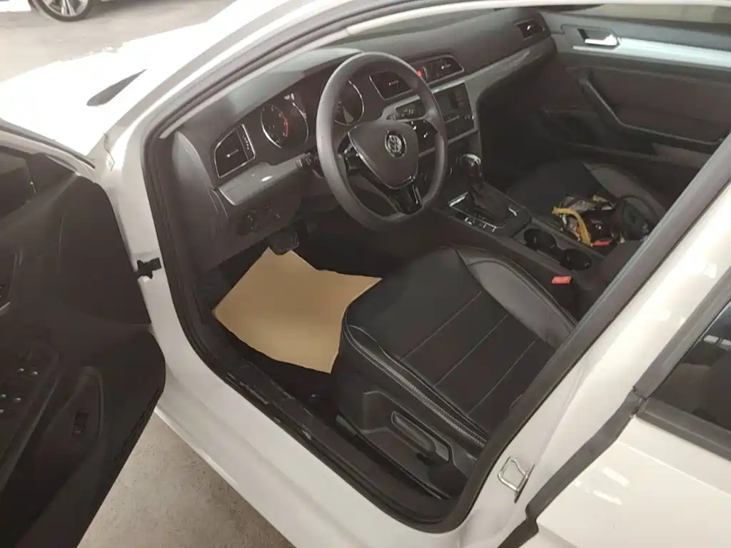 Volkswagen Lamando — миниатюра 16