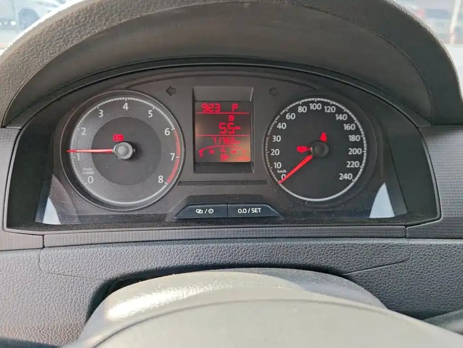 Volkswagen Santana — миниатюра 14