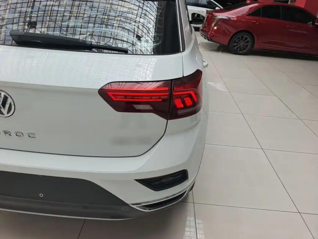Volkswagen T-Roc — миниатюра 8