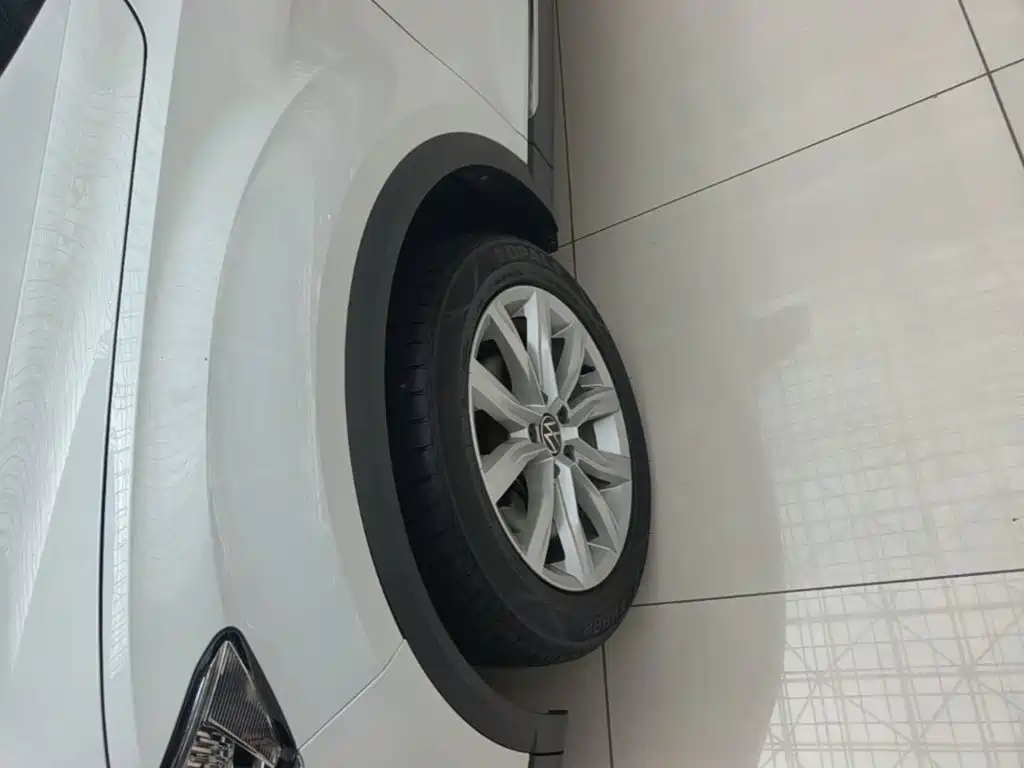 Volkswagen T-Roc — миниатюра 23