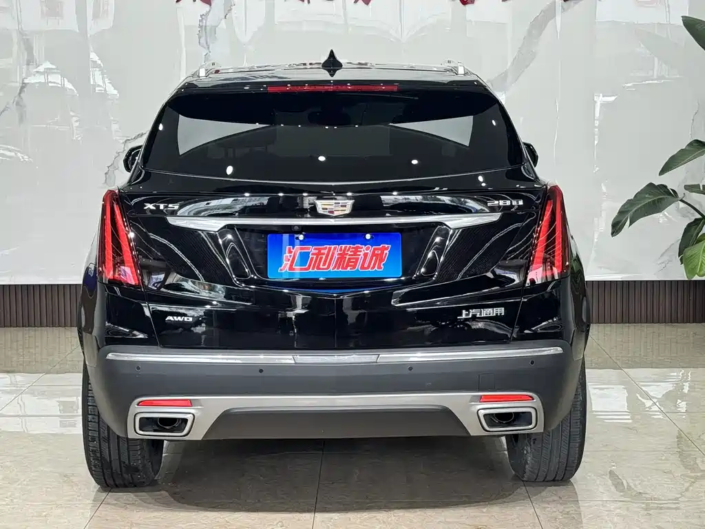 Cadillac XT5 — миниатюра 5